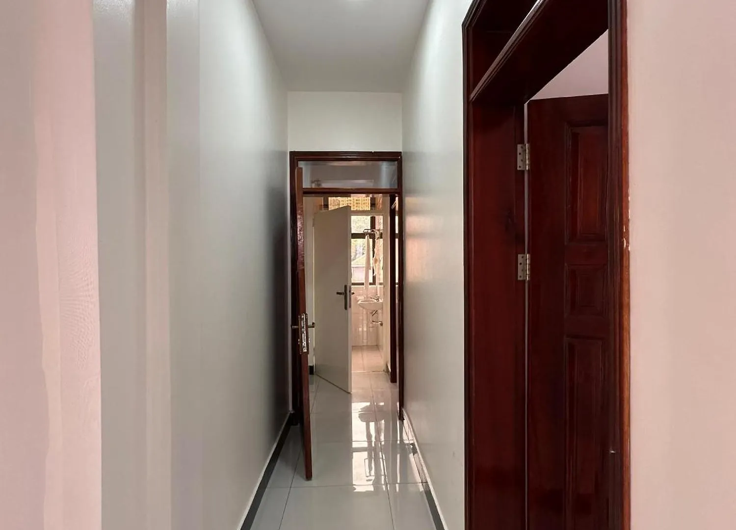 קמפאלה Modern Cozy 2Br Apt Bukoto דירה