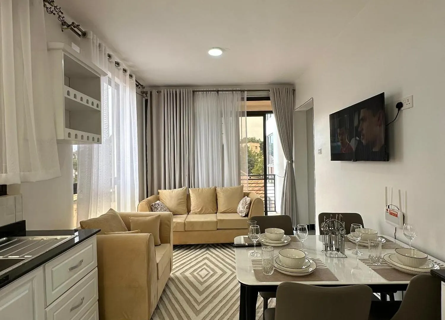 קמפאלה Modern Cozy 2Br Apt Bukoto 0*,  אוגנדה